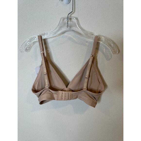 NWT Calvin Klein bralette - Picture 2 of 3